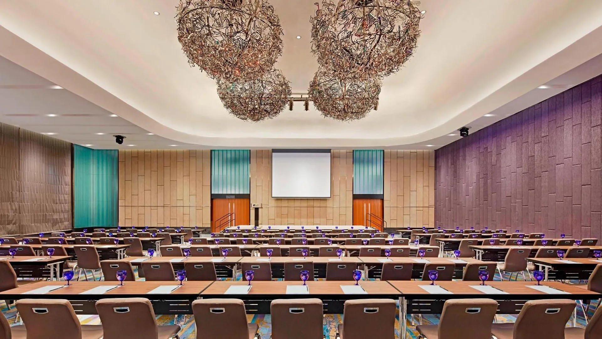 Aloft Kuala Lumpur Sentral Hotel