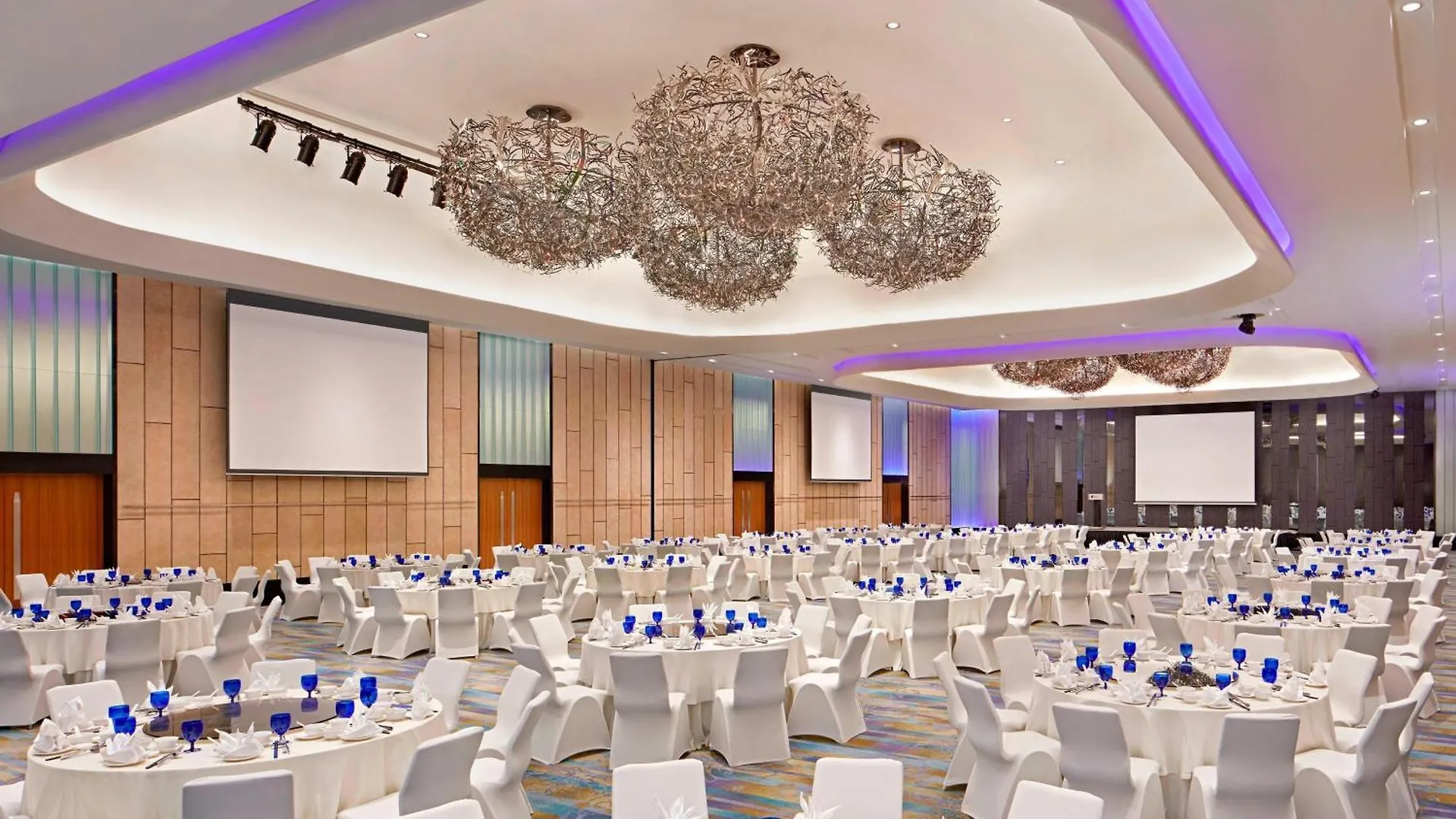 Aloft Kuala Lumpur Sentral Hotel 4*,